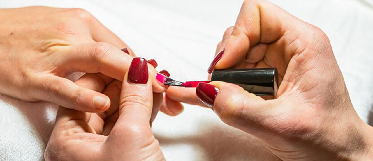 Manicure, pedicure, ricostruzione unghie e smalto a Torino e Cuneo